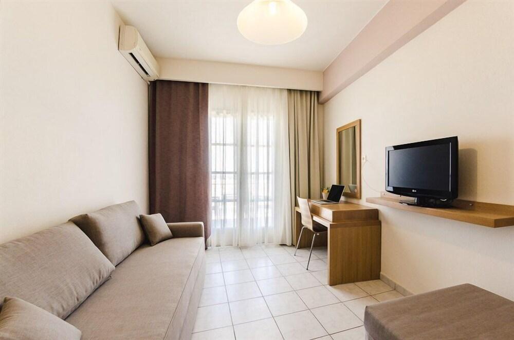 Hotel Nereides Patitíri Kültér fotó