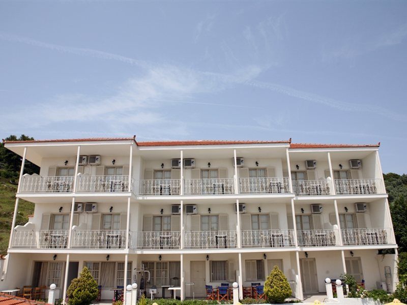Hotel Nereides Patitíri Kültér fotó